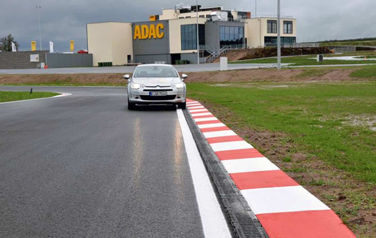 La nuova pista per il Centro di guida sicura a Schlüsselfeld (Germania)