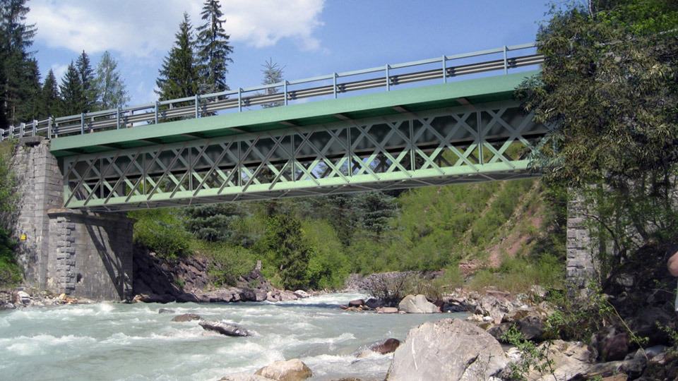 Impalcati metallici sul Piave: un ponte nel ponte