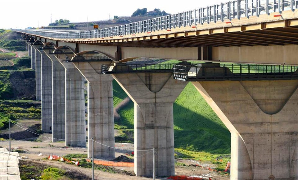 S.S. 640 “di Porto Empedocle”: il viadotto Serra Cazzola 1