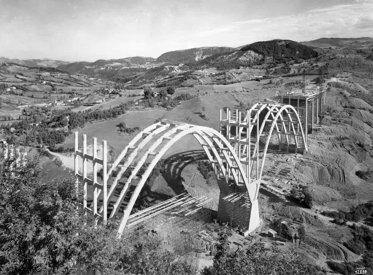Il viadotto Merizzano tra Bologna e Firenze sulla Autostrada del Sole: Giulio Krall con l’Impresa Ferrobeton, cantiere del 1959