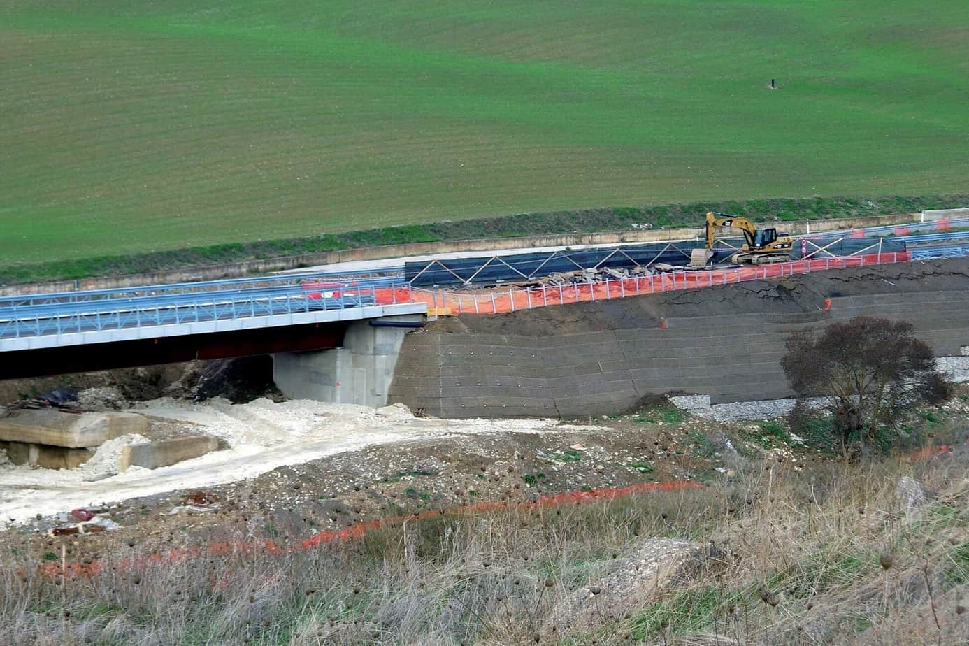 Sulla S.S. Palermo-Agrigento, è stato disposto il sequestro della documentazione riguardante i lavori del viadotto Scorciavacche
