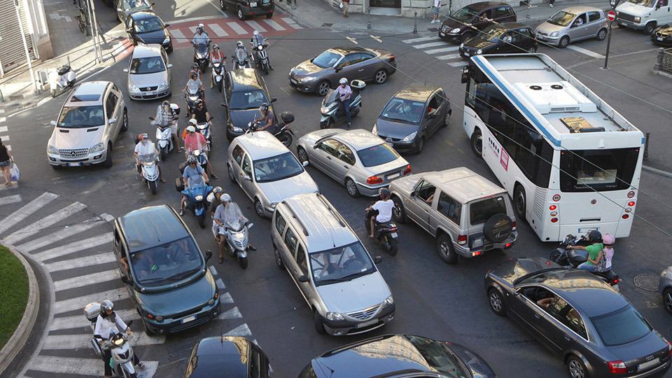 Cause di incidentalità stradale: fattori inevitabili o prevedibili?