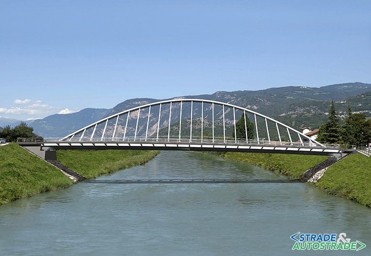 Un ponte e un sovrappasso varati in parallelo