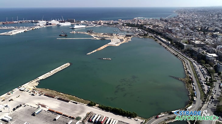 Il porto di Bari