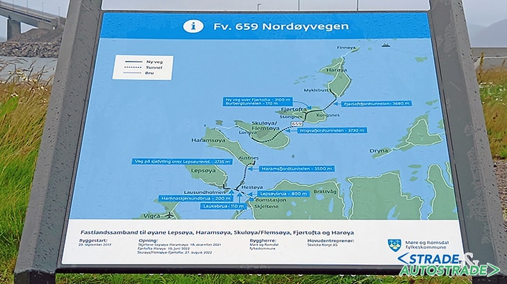 Pannello informativo del Nordøyvegen